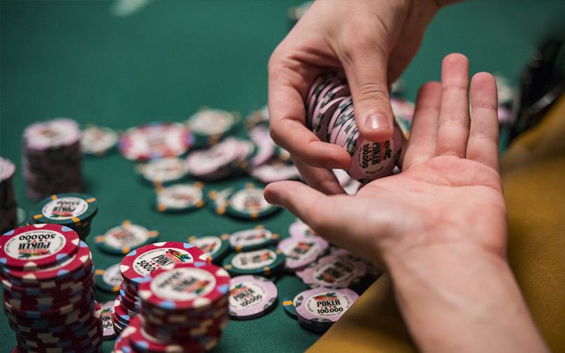 Tìm hiểu Bluff trong Poker là gì thấy được lợi ích của chiến thuật này